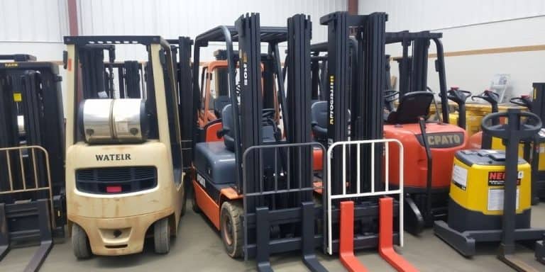ราคารถโฟล์คลิฟท์มือสองและคำแนะนำก่อนตัดสินใจซื้อ