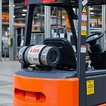 สัญลักษณ์ความปลอดภัยรถโฟล์คลิฟท์ในโรงงานอุตสาหกรรม